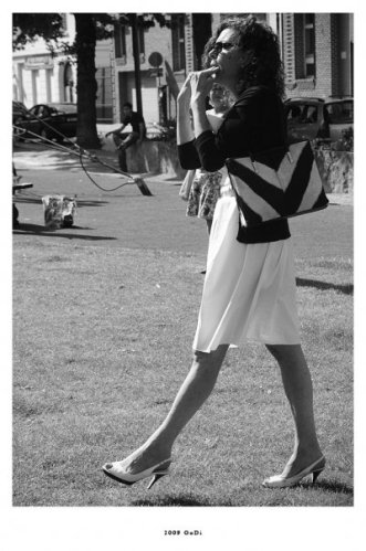 Hilde Van Mieghem fluit een strafschop. (by Dimitri Gorrebeek www.myspace.com/godipic)